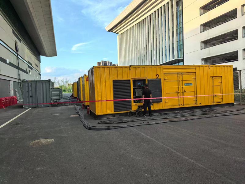 六弓乡柴油发电机冬季保养注意事项?